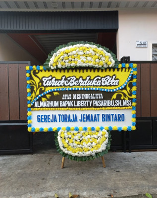 Papan Bunga Duka di Uram Jaya